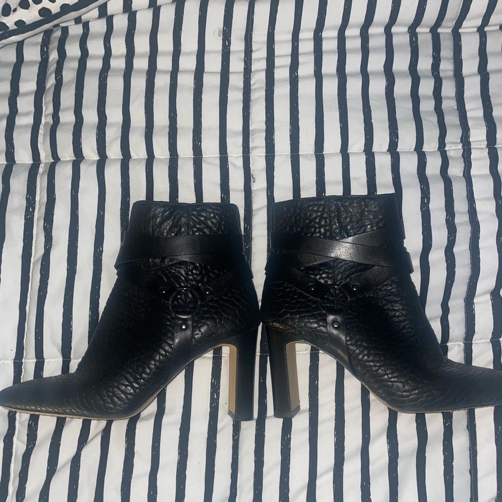 Leather Vince Camuto booties